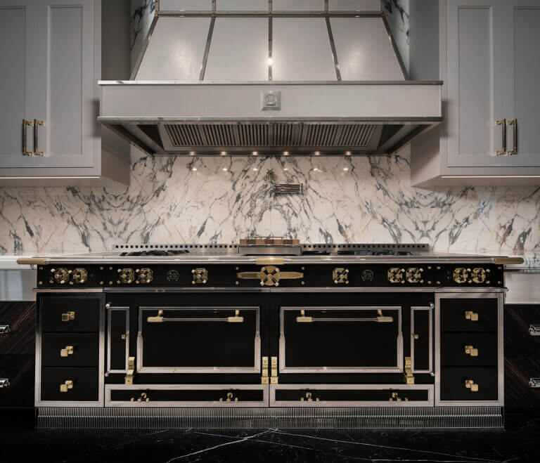 lacornue-cha%cc%82teau-supre%cc%82me-black-copy